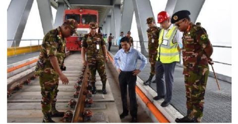 স্বপ্নের পদ্মা রেল সংযোগ প্রকল্প পরিদর্শন করেছেন মন্ত্রিপরিষদ সচিব মো. মাহবুব হোসেন।