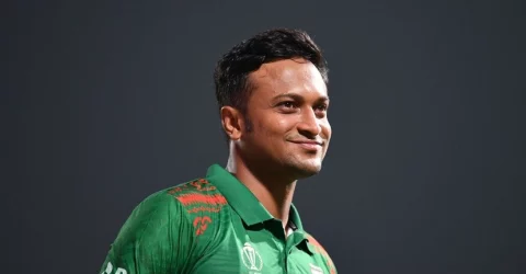 শেখ জামালে যোগ দিলেন সাকিব