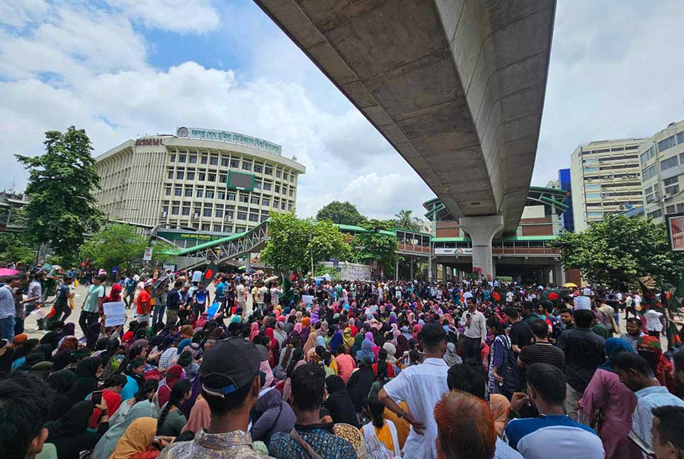 আজ গায়েবানা জানাজা ও কফিন মিছিল কর্মসূচি আন্দোলনকারীদের