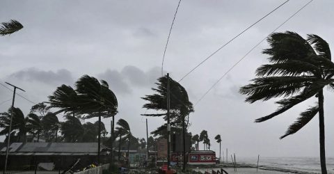 ৮ অঞ্চলে দুপুরের মধ্যে ঝড়ের শঙ্কা