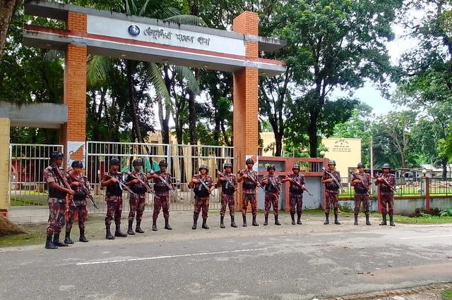 বিজিবির তত্ত্বাবধানে সীমান্তের ২১ থানার কার্যক্রম শুরু