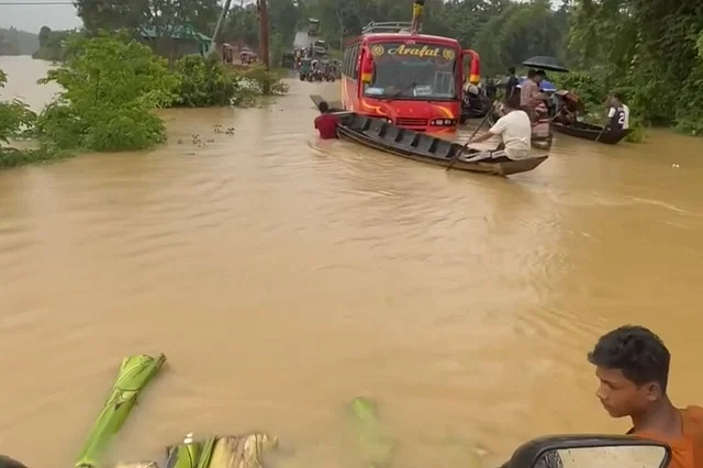 খাগড়াছড়ির দীঘিনালায় বন্যার অবনতি, পানিবন্দী হাজারো পরিবার