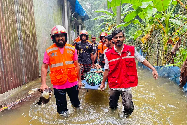 লক্ষ্মীপুরে বন্যার পানি আরও বেড়েছে, ২০ হাজার গ্রাহক বিদ্যুৎহীন