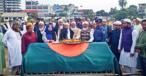 না ফেরার দেশে চলে গেলেন বীর মুক্তিযুদ্ধা সাখাওয়াত হোসেন মিলনকে রাষ্টীয় মর্যাদায় দাফন