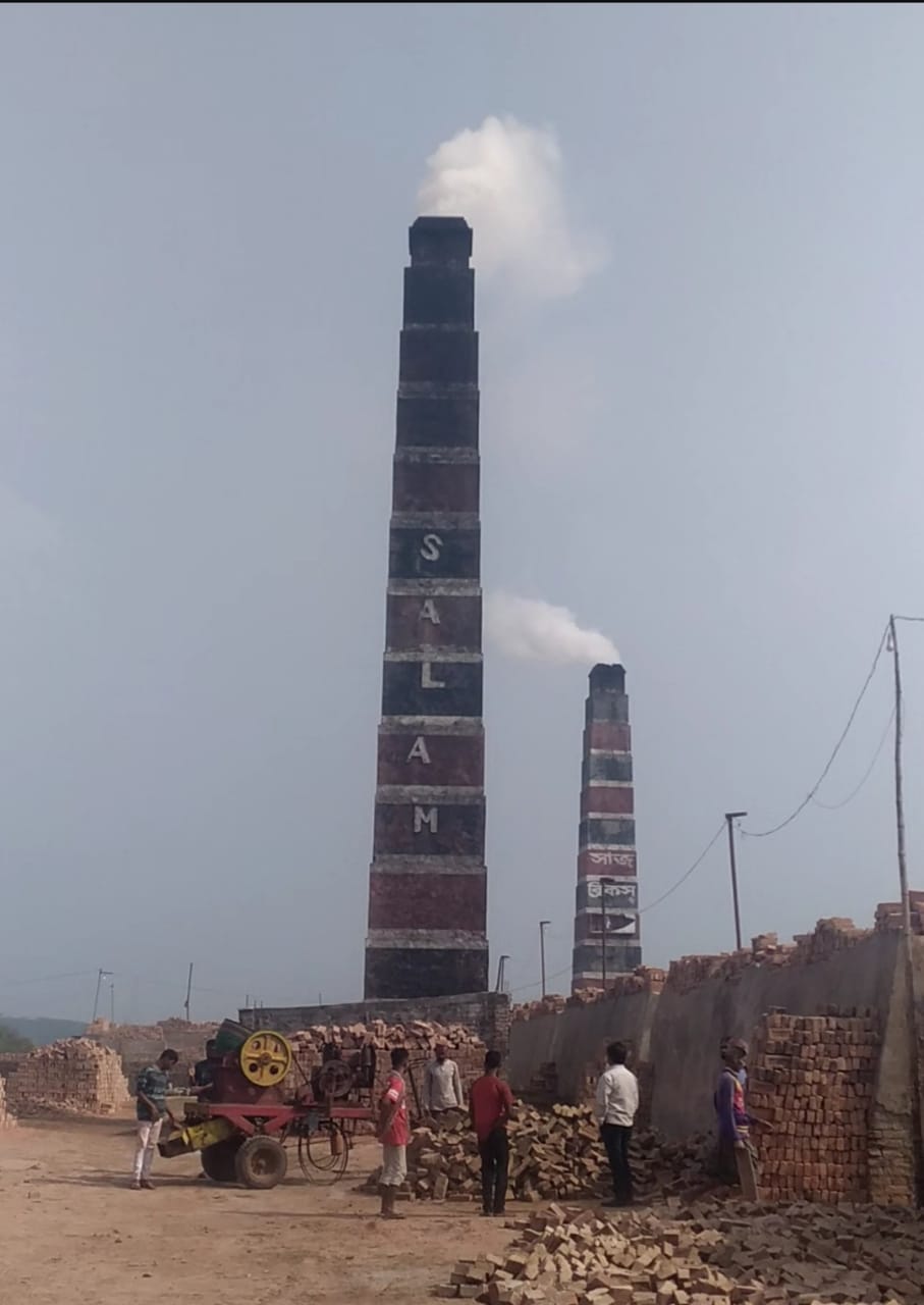 শীতকালীন পরিবেশ দূষণের একমাত্র প্রধান কারন- ইটের ভাটা